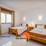 #352 Travessa Do Mar Flats By Holidays