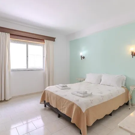 #352 Travessa Do Mar Flats By Holidays Αλμπουφέιρα